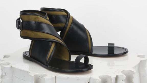 27EBD95A-C2E2-4F14-BFA4-DD505B5BEB3D