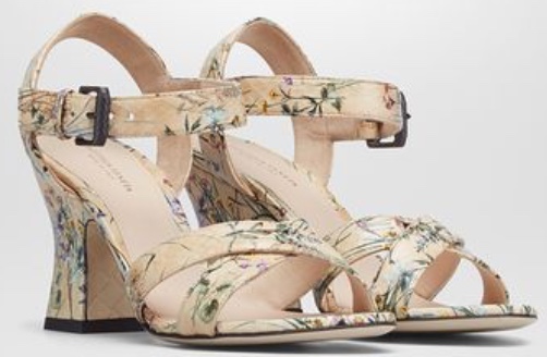 91E29C4E-0539-4AA7-A1FD-4D4590754C6C