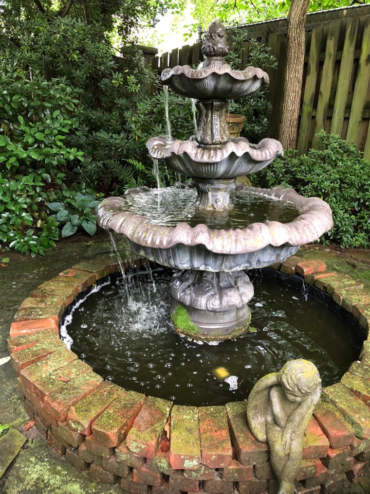 B8A05AAC-1B6B-482A-97ED-F9A5149D5AA5