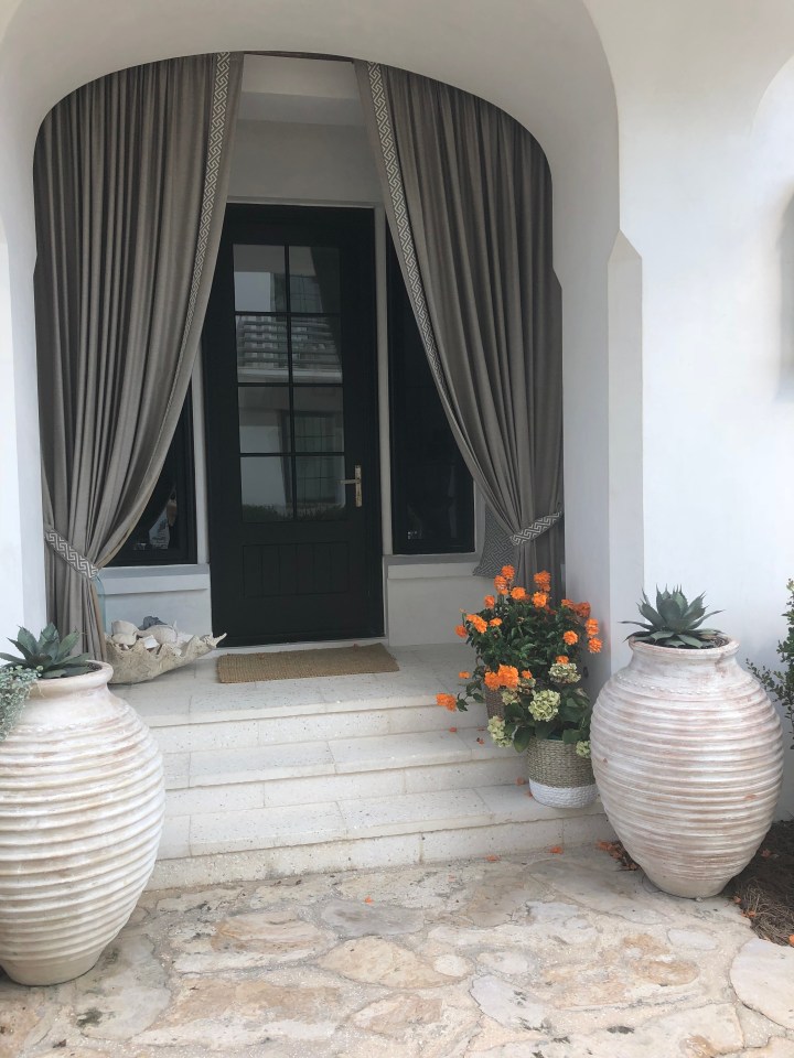 9030E796-91D1-4E9B-9823-0CC6B574924A