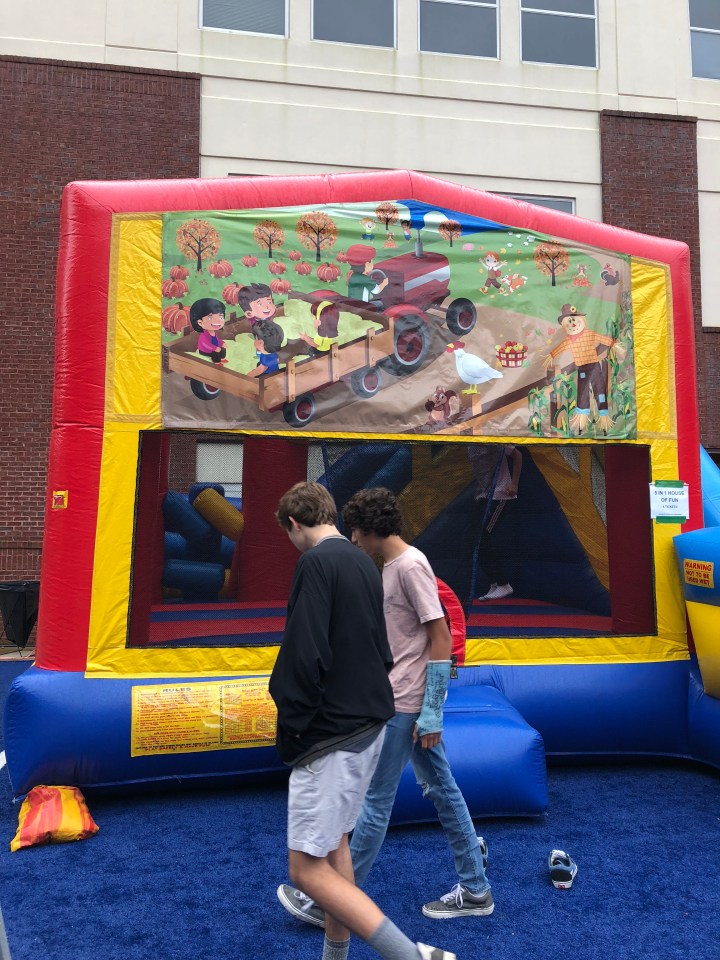 FAD0B84C-3C34-4FB0-AC69-A5B03516FB87