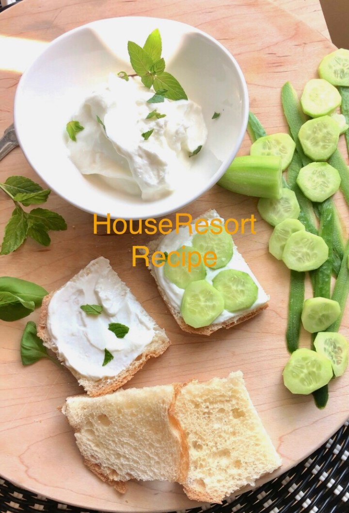 Cucumber sandwiches with Greek yogurt 
